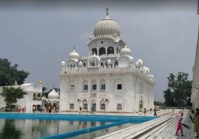 Amritsar Gurudwaras in and around Tours